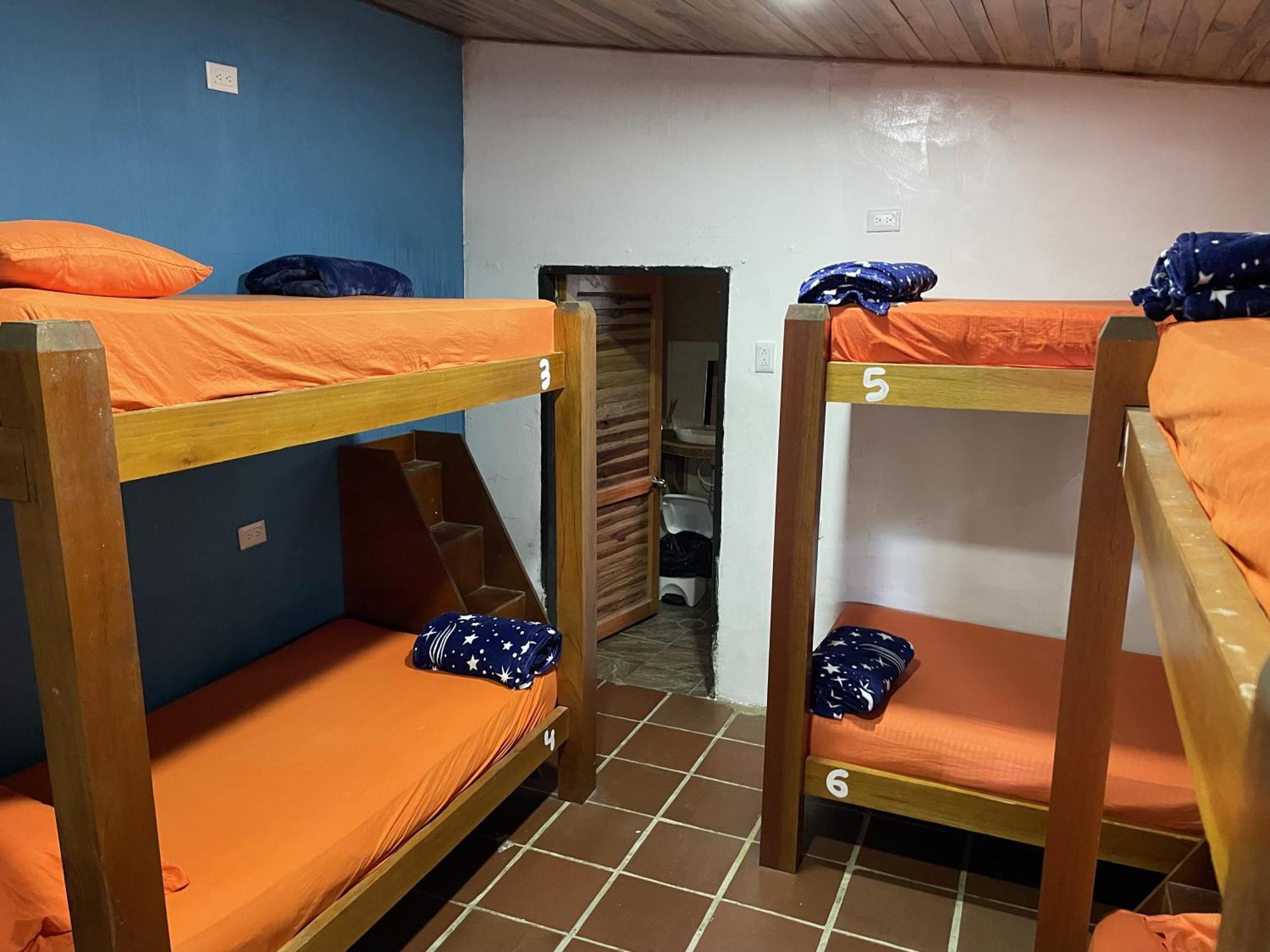 Hostal Sierra מינקה מראה חיצוני תמונה