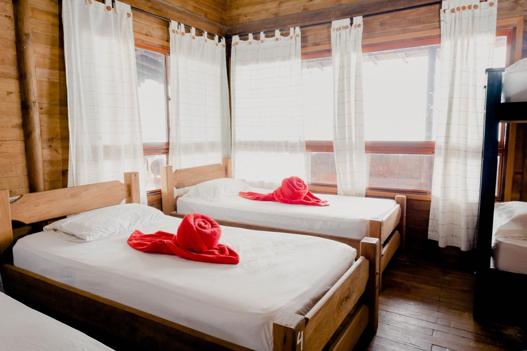 Hostal Sierra מינקה מראה חיצוני תמונה