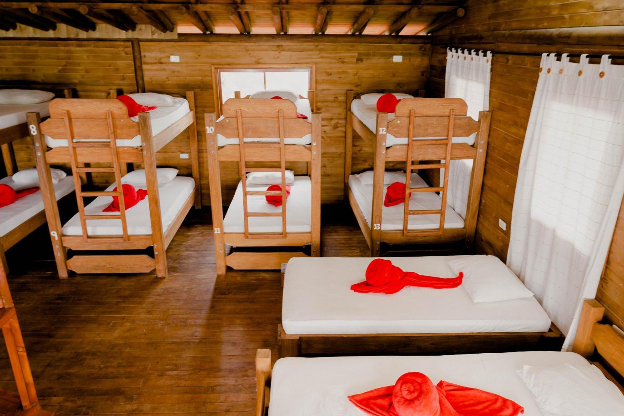Hostal Sierra מינקה מראה חיצוני תמונה